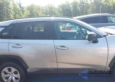 2021 Toyota Rav4 Le z USA, uszkodzony, nr VIN 2T3F1RFV1MC169137